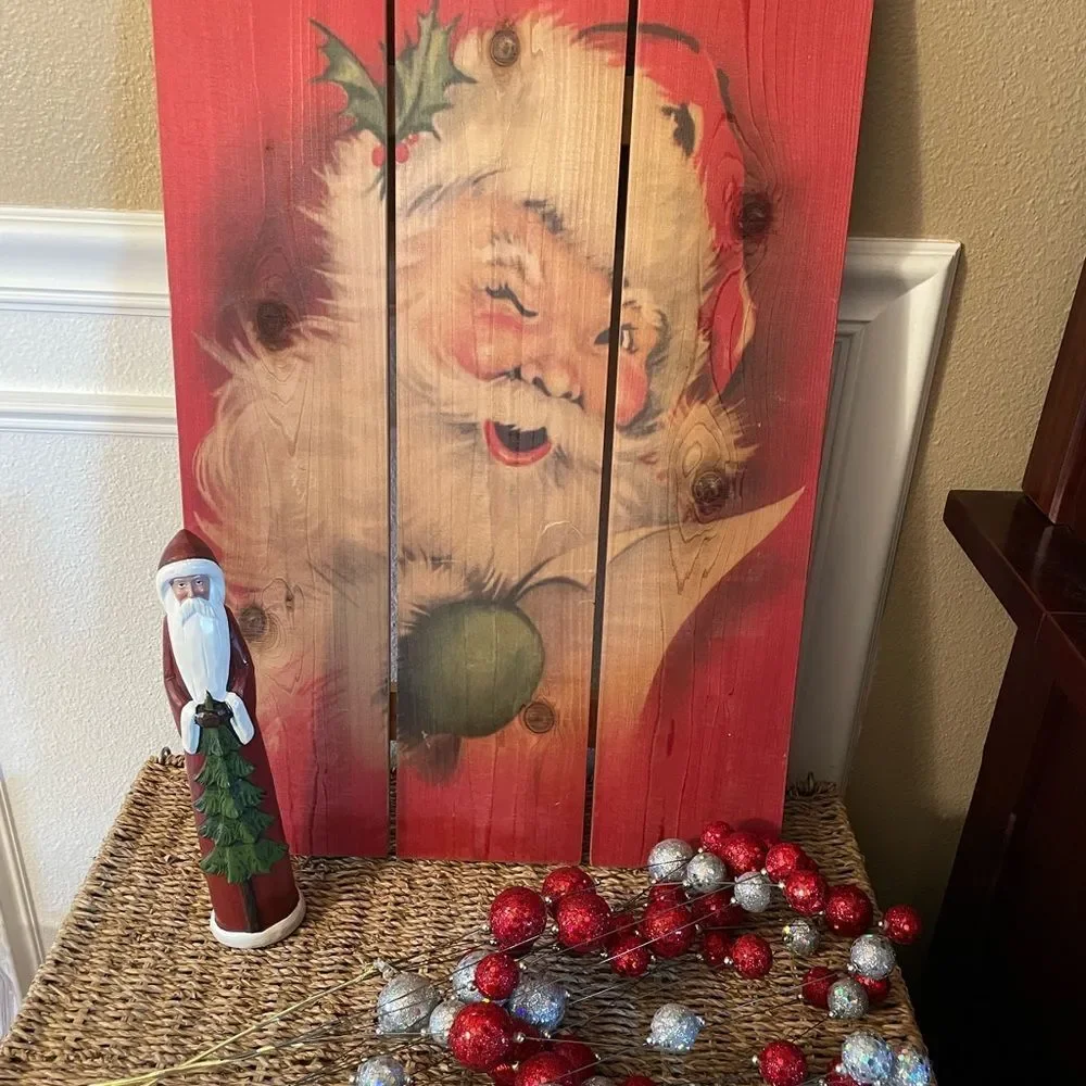 Large Hanging Santa Print on Wooden Boards & Carved Santa with 6 Glitter Picks